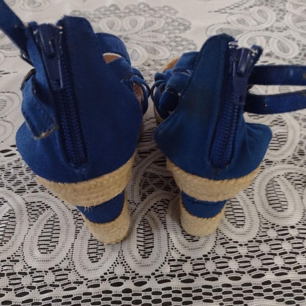 Shoes - Picture 3 of 3